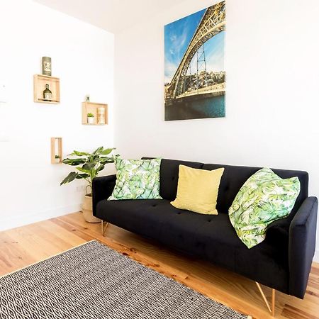 Guest H4U - Porto Batalha City Center Екстериор снимка