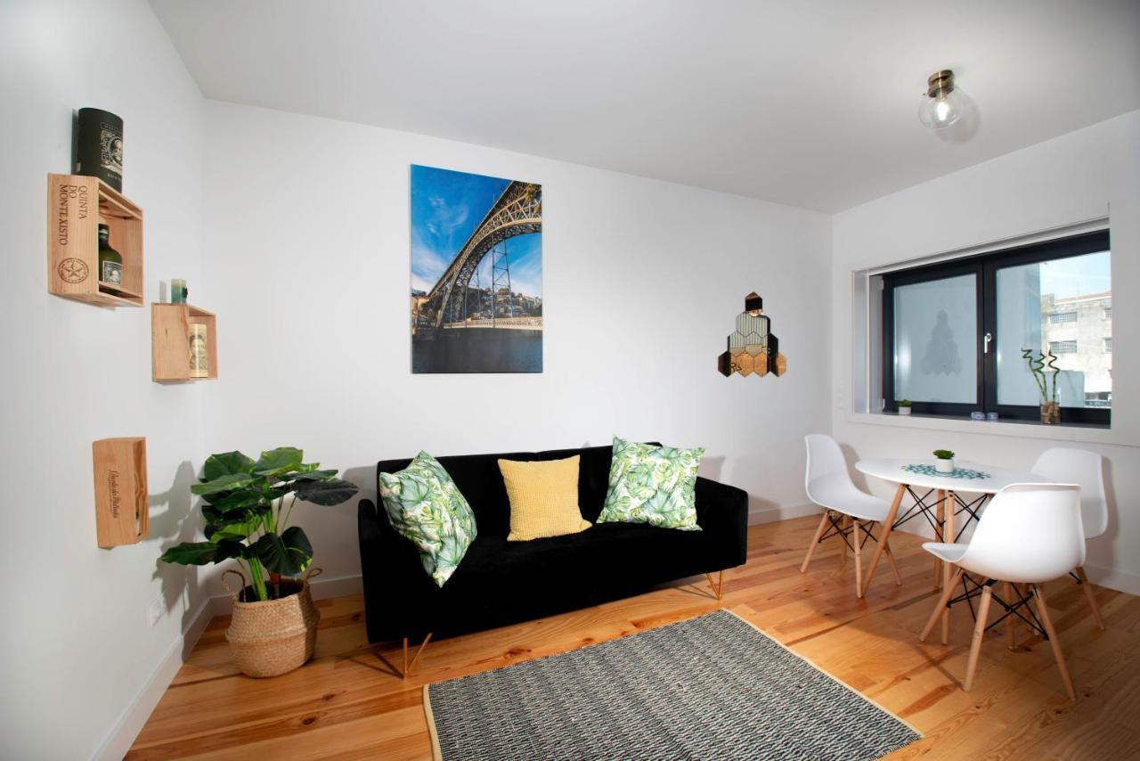 Guest H4U - Porto Batalha City Center Екстериор снимка