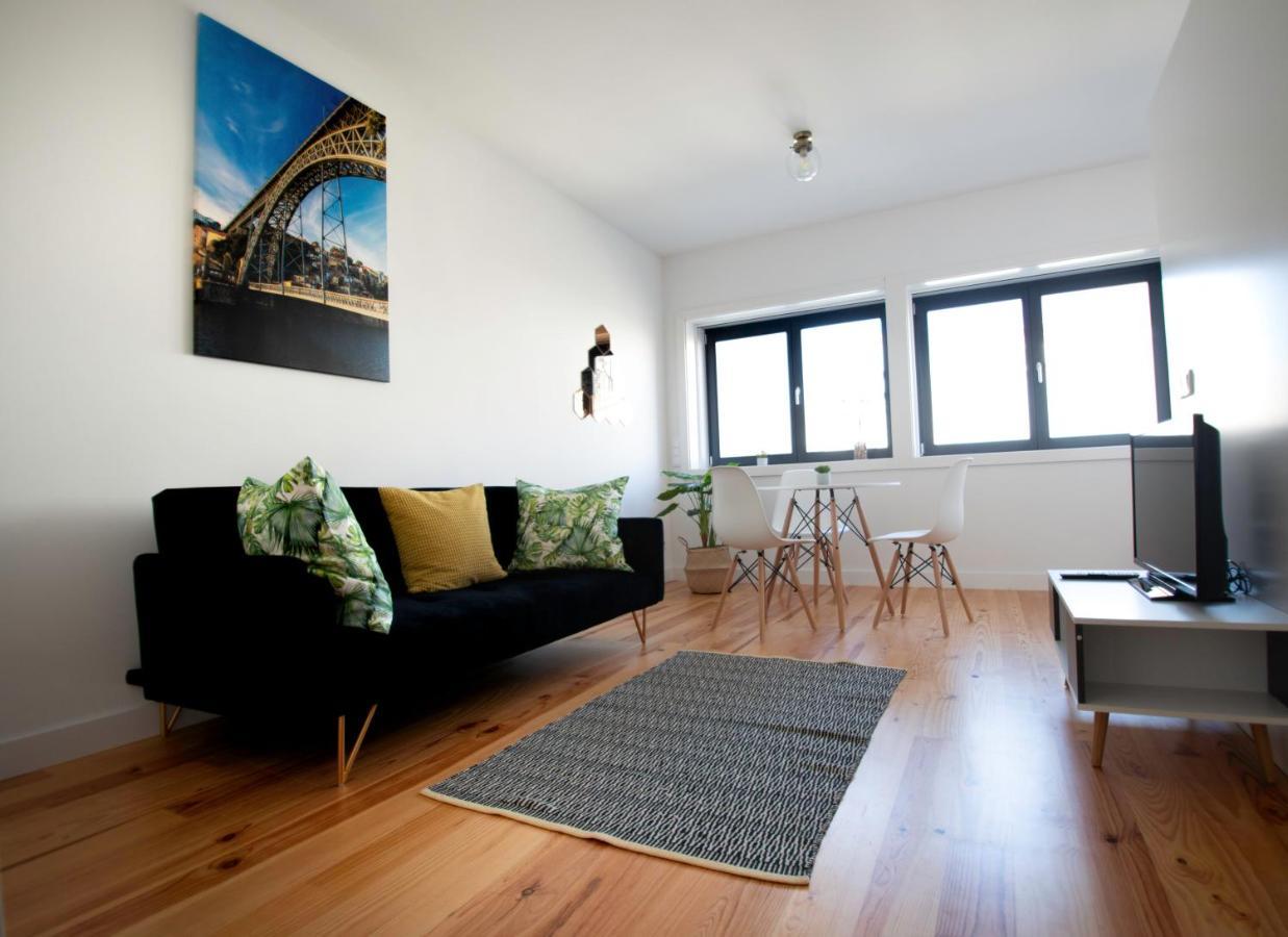 Guest H4U - Porto Batalha City Center Екстериор снимка