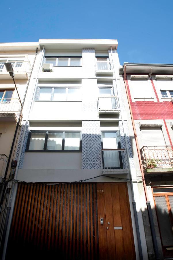 Guest H4U - Porto Batalha City Center Екстериор снимка
