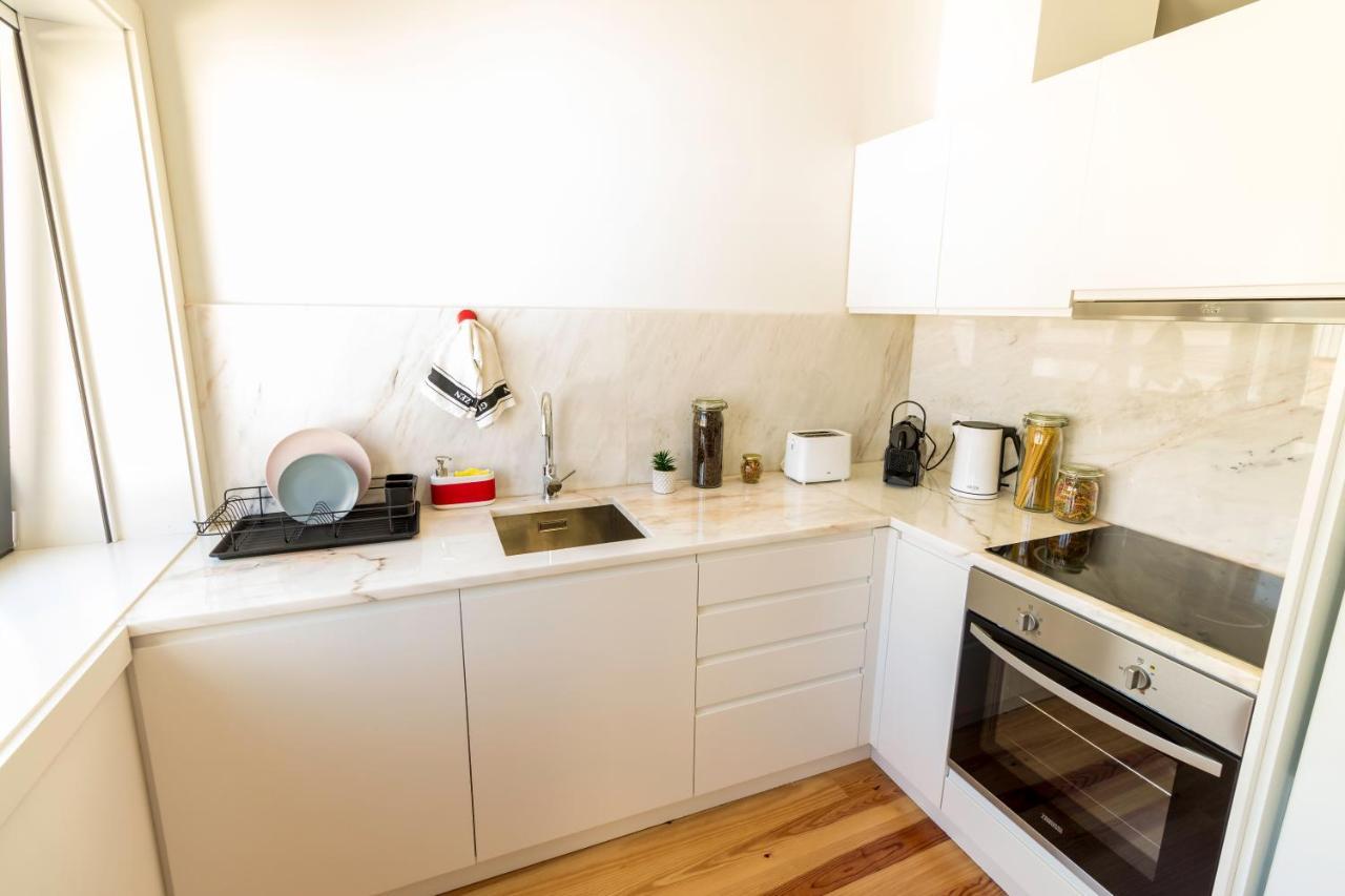 Guest H4U - Porto Batalha City Center Екстериор снимка