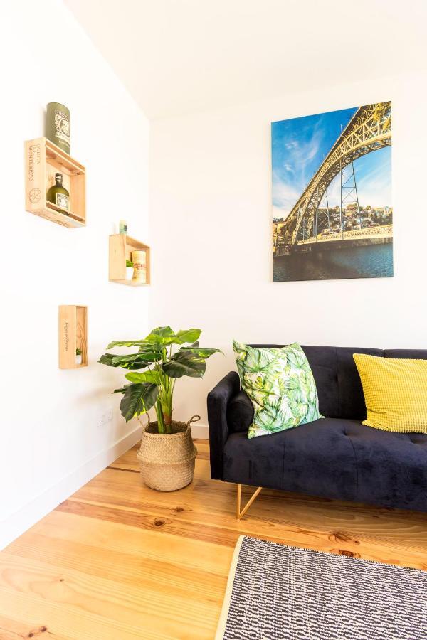 Guest H4U - Porto Batalha City Center Екстериор снимка