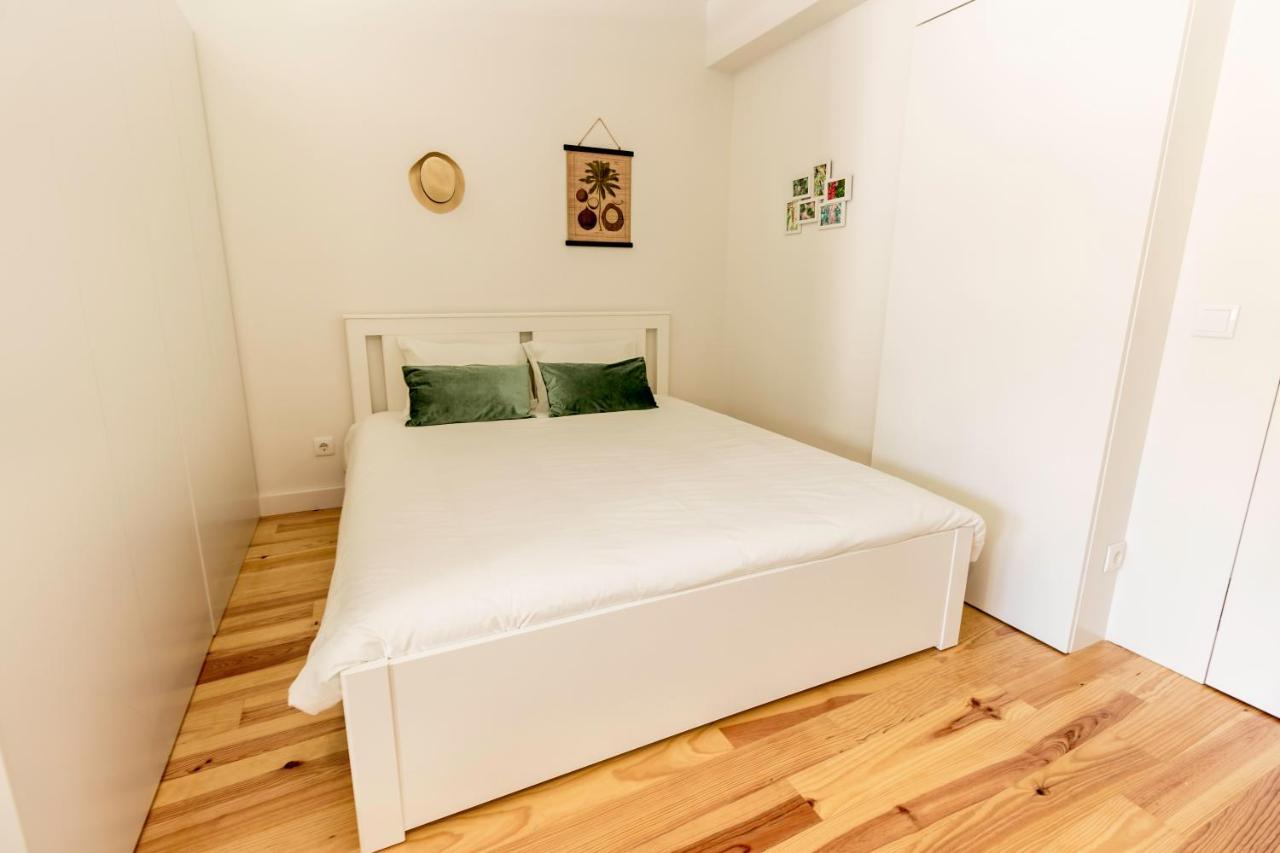 Guest H4U - Porto Batalha City Center Екстериор снимка
