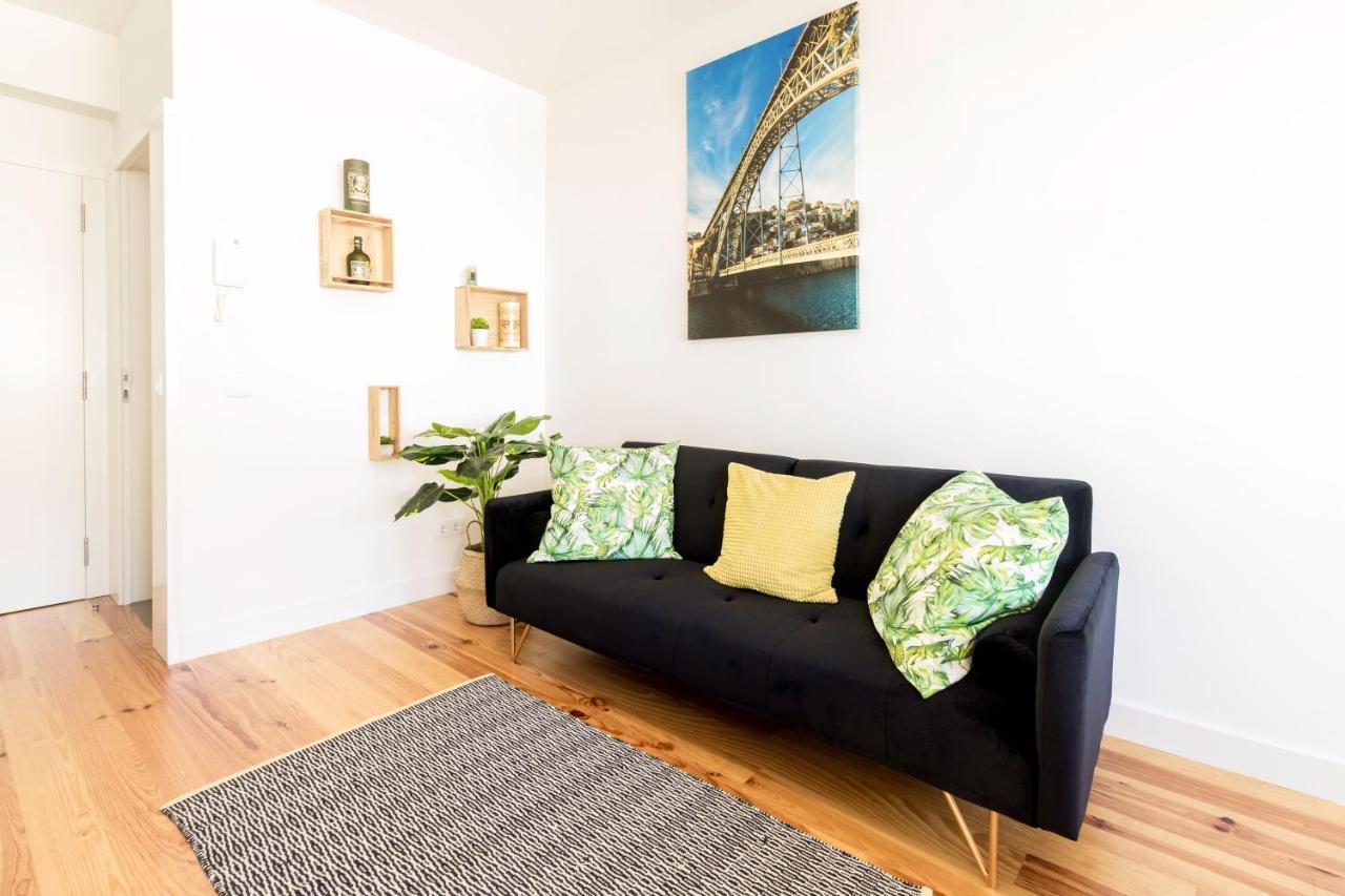 Guest H4U - Porto Batalha City Center Екстериор снимка