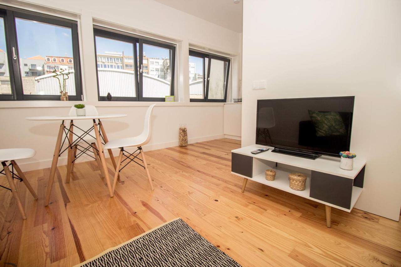 Guest H4U - Porto Batalha City Center Екстериор снимка